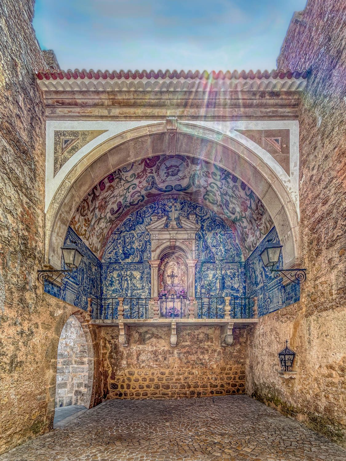 Porta da Vila, uma das entradas à cidadela medieval