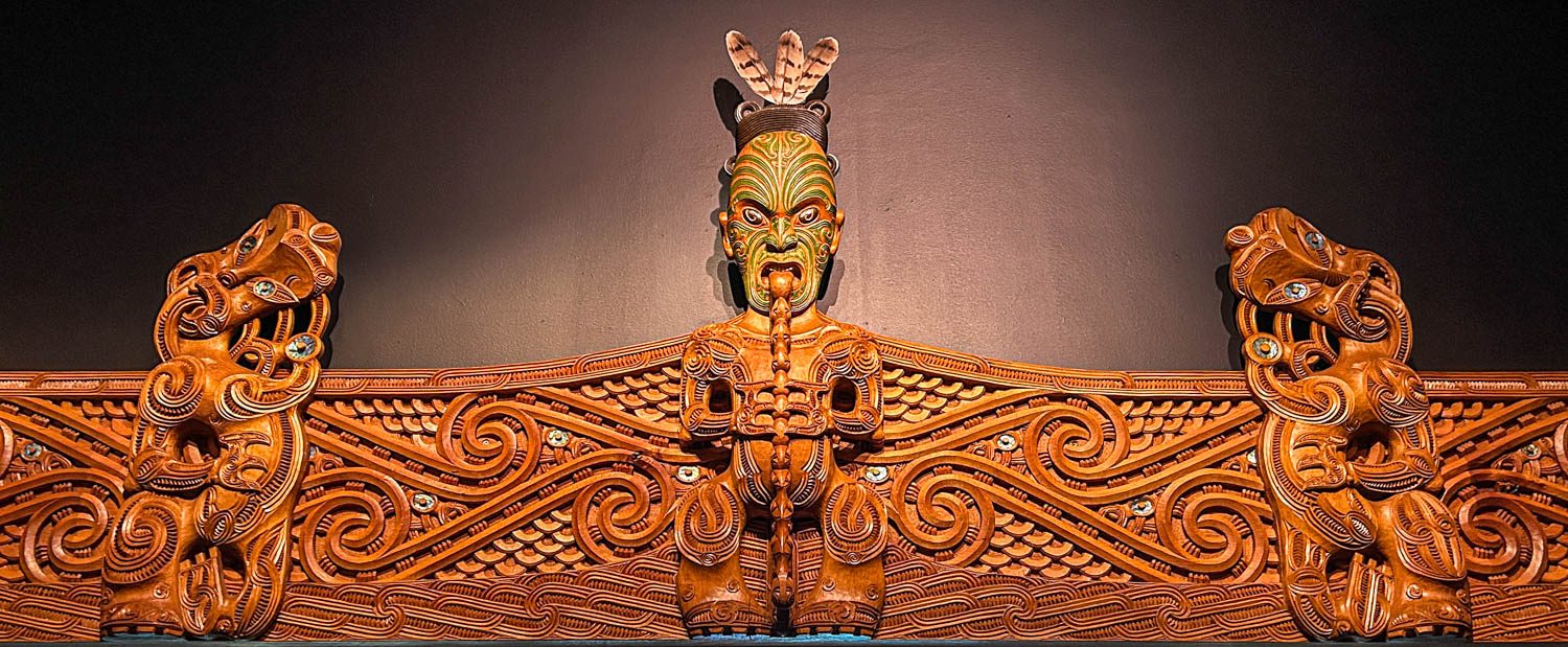 Entalhes Maori